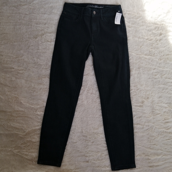 Eddie Bauer NWT Dark Blue Skinny Jeans - Picture 2 of 8